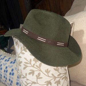 New Orvis Green Hat with Brown Trim